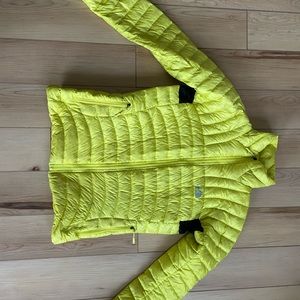 North face woman’s puffer